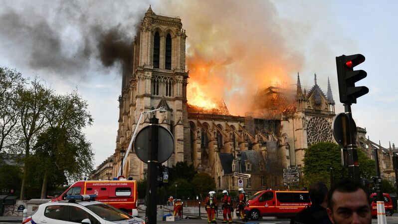 Пожар в соборе Парижской Богоматери - «Россия сегодня», 800, 14.09.2021