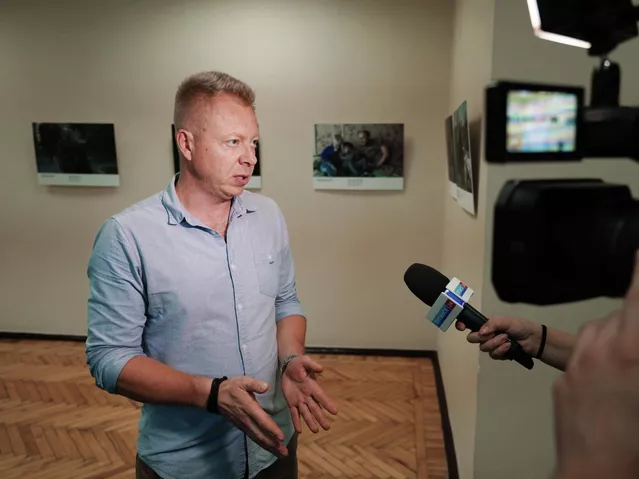 Открытие фотовыставки "Возвращение домой" В. Мельникова в Луганске - «Россия сегодня», 640, 30.08.2022