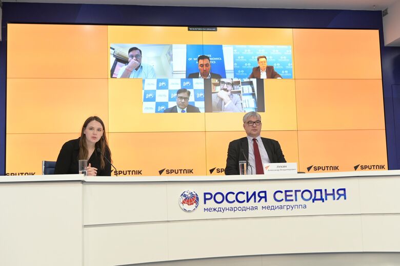 "Россия сегодня" провела дискуссию о роли ШОС в геополитических реалиях "Россия сегодня" провела дискуссию о роли ШОС в геополитических реалиях - «Россия сегодня», 780, 28.04.2025