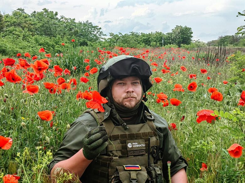 Военкор РИА Новости Ростислав Журавлев. Военкор РИА Новости Ростислав Журавлев. - «Россия сегодня», 780, 22.07.2025