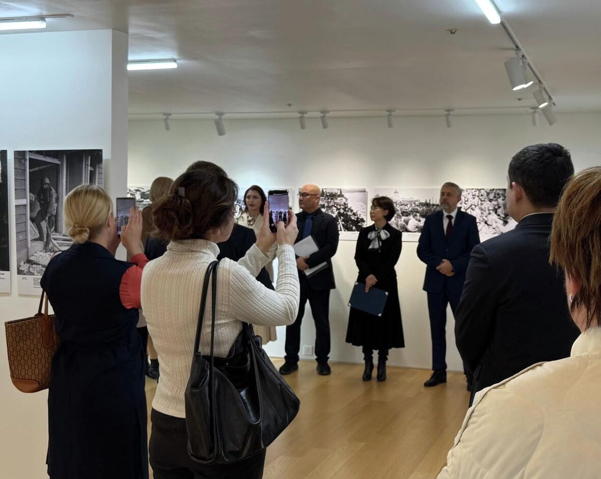 Фотовыставка "Освобождение. Мир народам" в Сеуле Фотовыставка "Освобождение. Мир народам" в Сеуле - «Россия сегодня», 1180, 26.11.2025