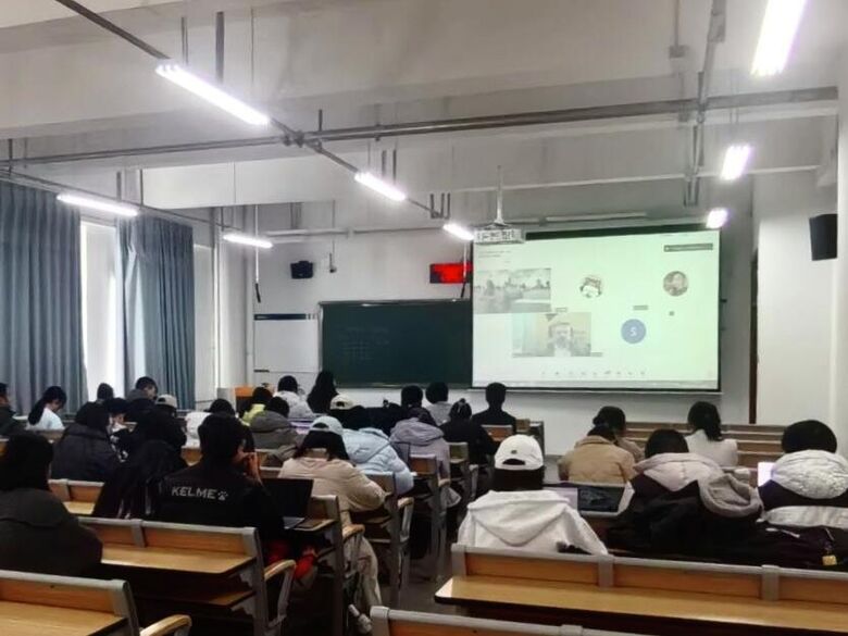 Сессия SputnikPro для Университета Ланьчжоу - «Россия сегодня», 780, 09.12.2025